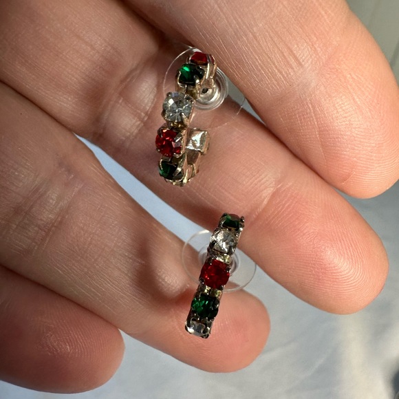 Dainty open hoop sparkly rhinestone holiday earrings - Picture 5 of 5